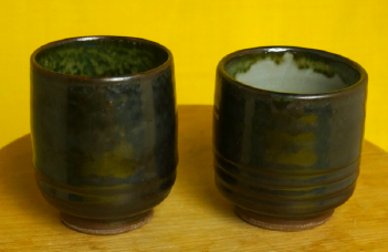 青磁湯呑.PNG